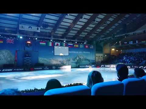 Hit on Ice - Deniss Vasiljevs "Papa Was a Rollin' Stone"