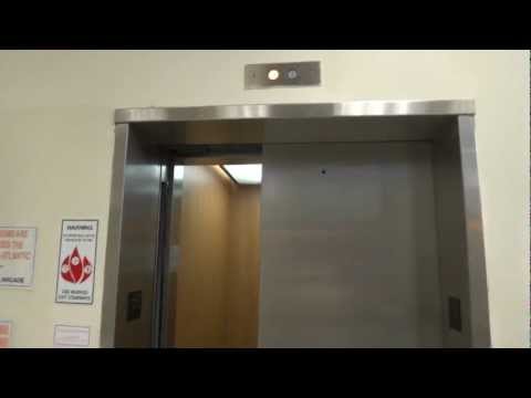 Delaware Hydraulic elevator @ Top Gun Mini Golf Virginia Beach, VA