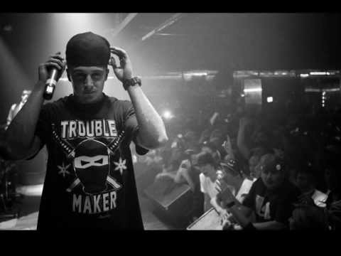 Chris Webby - Christy Mack LYRICS - Freeverse Ep. 3 - CLEAN