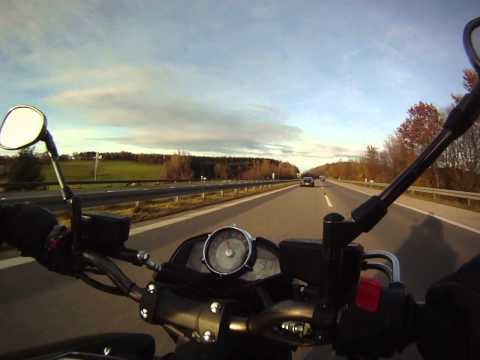 Suzuki B-King meets Porsche Carrera S