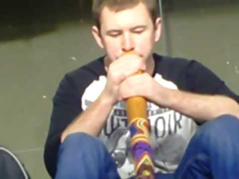 didgeridoo busker in Northampton