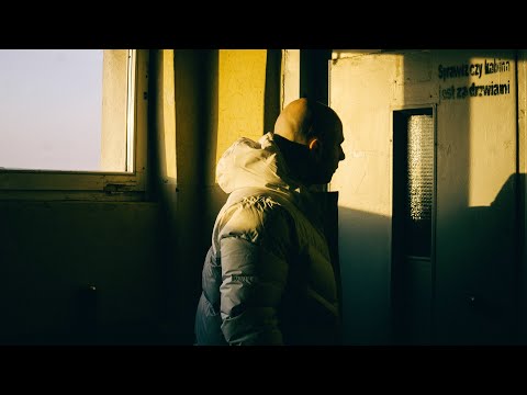 Dawid Obserwator - Zajrzyj (prod. 4Money)