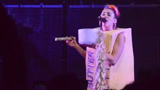 Miley Cyrus - Miley Tibetan Bowlzzz Live The Milky Milky Milk Tour Detroit