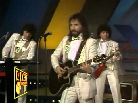 LOS BUKIS NECESITO UNA COMPAÑERA