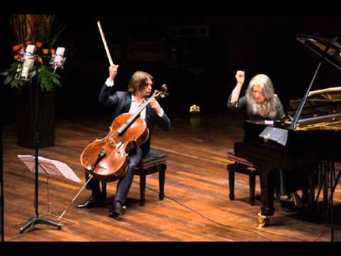 Chopin. Introduction and Polonaise brillante in C Op. 3 - Alla polacca (Argerich & Capuçon)