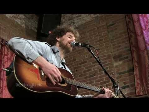 DISPATCH'S CHADWICK STOKES - Take Cover - acoustic MoBoogie Loft Session