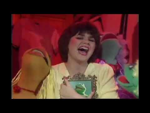 Muppet Songs: Linda Ronstadt and Janice - It's in His Kiss