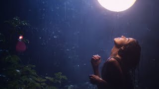 Nocto & Elisa - Día de diluvio - You're a Woman, I'm a Fish (clip)