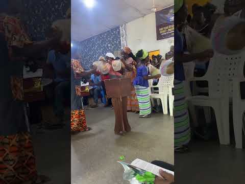 Performance by the Traditional Kissi language choir of Liberia.