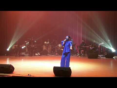 Dayana Shini - Abi pengerindu Tua (Live Band)