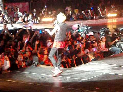 111023 SHINee 「AMIGO」 ( SMT in NYC )