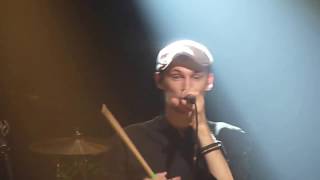 Walking On Cars - Two Stones -- Live At AB Brussel 14-03-2017