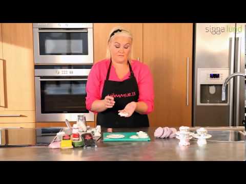 Bollakökur skreyttar með sykurmassa - mömmur.is