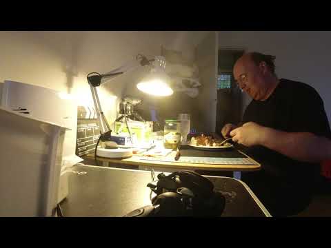 MongoTV_6781 - Min Aftensmad - Del 2 - DANISK MUKBANG - HAKKEBØFFER Med RIS og BRUN SOVS