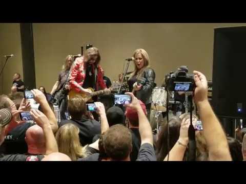 Ace Frehley, Lita Ford etc All Star jam at the NJ Kiss expo 12/8/18