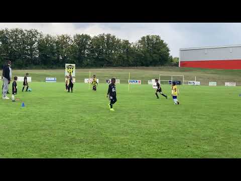 Match complet Poitiers Fc/ Montamise fc score 6 a 2 premier but de mon fils