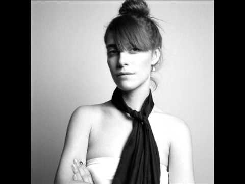 download lagu mp3 mp4 Feist Leisure Suite, download mp3 Feist Leisure Suite free download mp3, download mp3 Feist Leisure Suite