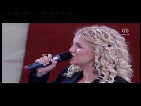 Josefin Glenmark sings at the NHL Premiere @ Ericsson Globen, Sthlm Oktober 2009 - Nationalsångerna