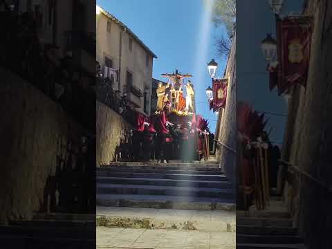 Paso de la Exaltación de la cruz en bajada al caño, 2026.