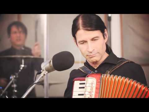 Sarmalele Reci seria acustică - Răpirea din serai