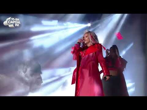 Stan twitter: Jesy nelson "bhad boiinoreciipii" *lip bite*