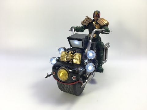 Quick Update: threeA 1:12 Scale Judge Dredd + Lawmaster