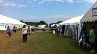 preview picture of video 'video3.mov: 2011-08-01 Walsingham England'
