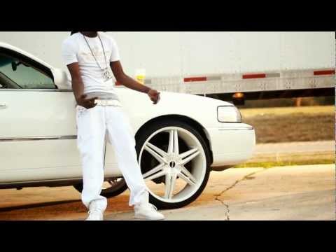 Yung Nino - Need A Plug [@IamYungNino]