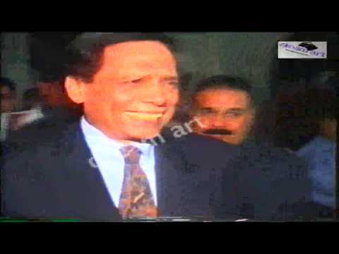 فيديو نادر- عادل إمام في حفل زفاف اللاعب وليد صلاح الدين