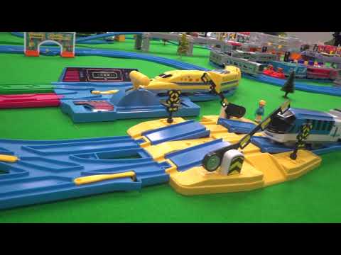 Let's sing "Go! Go! Plarail!"