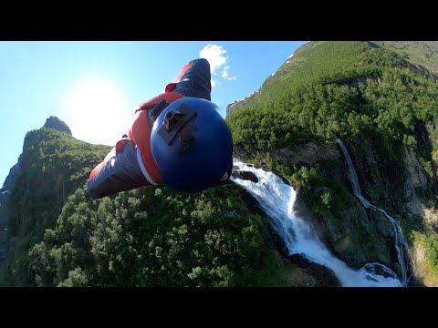 RAW: wingsuit flight down a waterfall in Norway