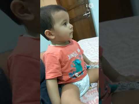 Maulik is cutting #cake and very angry..🤗😎