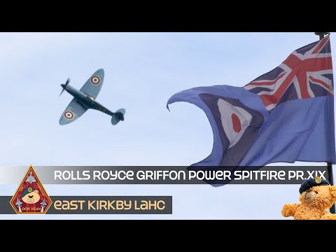 SUPER CHARGED ROLLS ROYCE GRIFFON POWER SUPERMARINE SPITFIRE PR XIX MK19 PS853 DISPLAY • THE SOUND!