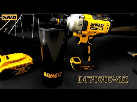 Набор бит и сверл DeWALT 25 шт, термокружка, кейс ToughCase (DT70707) Набор бит и сверл DeWALT 25 шт, термокружка, кейс ToughCase (DT70707)