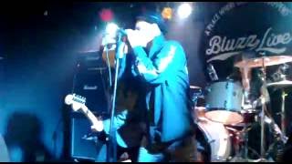 Los Violadores- Como la primera vez- Aburrido divertido-28/08/16-Bluzz Live Montevideo