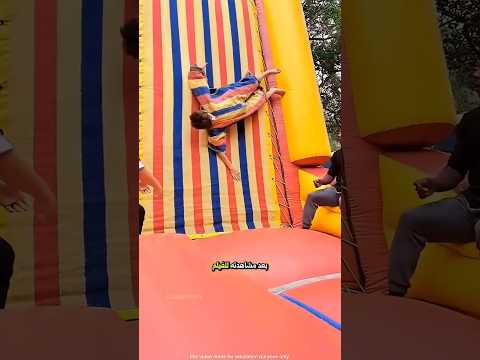 محاولة تقليد سبايدرمان تنتهي بكارثة مضحكة! 😱🕷️