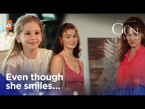 There is something wrong with her - Bir Kucuk Gun Isigi | Short Scenes