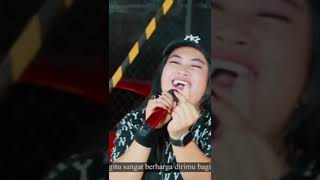 Download lagu SUARANYA MANTAB- DONA LEONE- AKU MASIH SAYANG-@Donaleone mp3