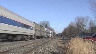 preview picture of video 'AMTRAK #44 Flying Through Sebring, OH 11/11/2001'