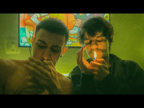 Uxie Kid - Fumaça pro Alto (ft. RAWER!) (Clipe Oficial)