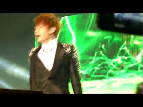 120303 Beast Beautiful Show in Singapore - Shock (Hyunseung Focus)