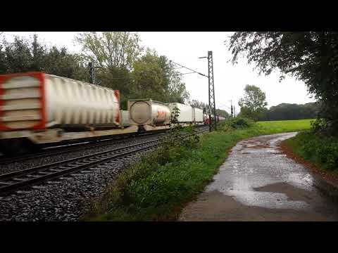 22. September 2023. Container für Güterwagen mit Elektrolokomotiven