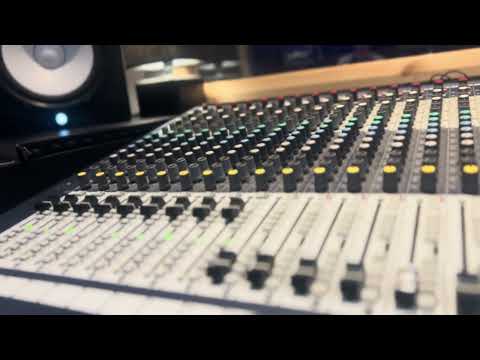 DESK CAM - DRUMS - MARK HEANEY