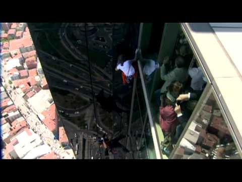 Alain Robert Sapphire Istanbul da