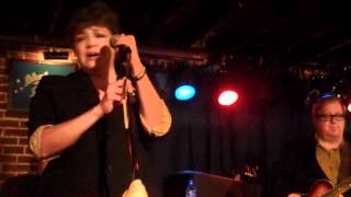 Kelly Hogan &quot;Pass On By&quot; 88.1 KDHX Twangfest June 7, 2012