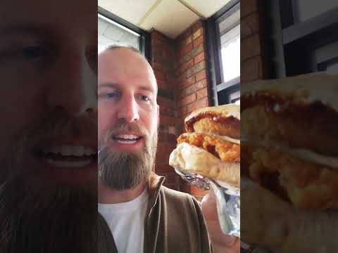 Wendy's NEW Italian Mozzarella Chicken Sandwich REVIEW