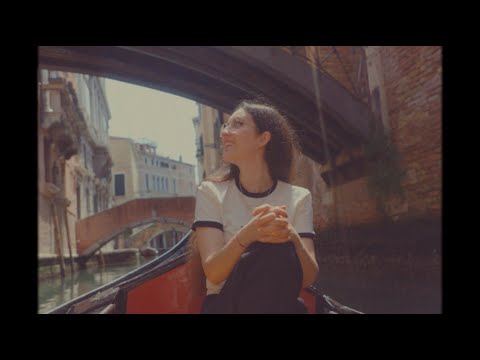 NO RAIN NO TEARS - VERONICA FUSARO (Official Lyric Video)