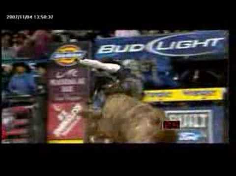 PBR rider Justin McBride clinches the 2007 PBR World Title on the back of the bull Camo.