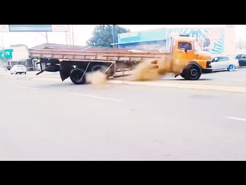 CAMINHÃO BATE E  QUASE MATA FLOGUEIRO