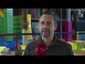 Zomerdrukte bij Flevolandse indoorspeelparken door regenachtig weer